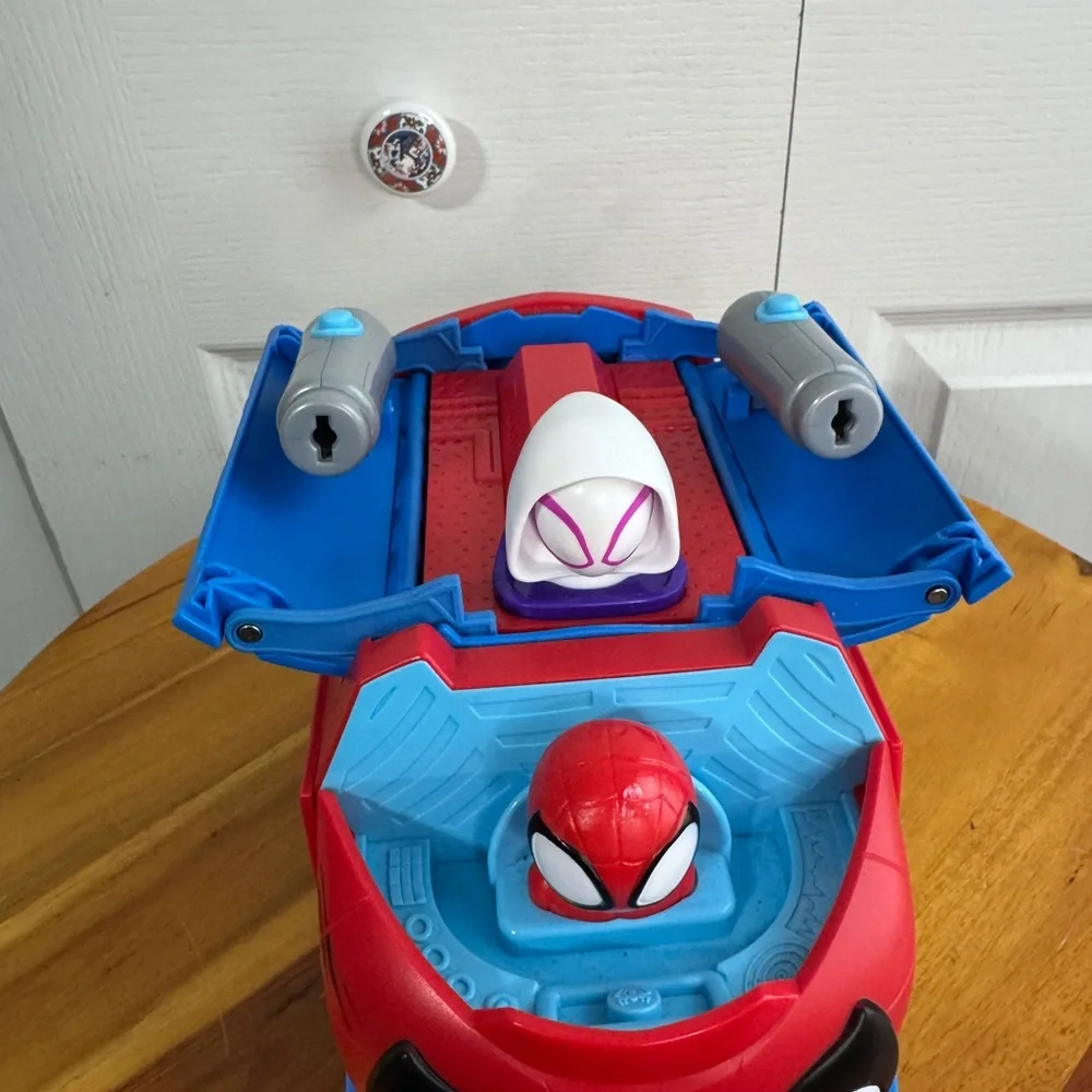 Marvel Spider-Man & his amazing‎ friends hauler